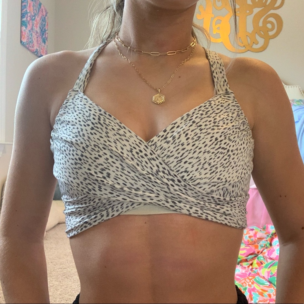 Lululemon Sports Bra size 6